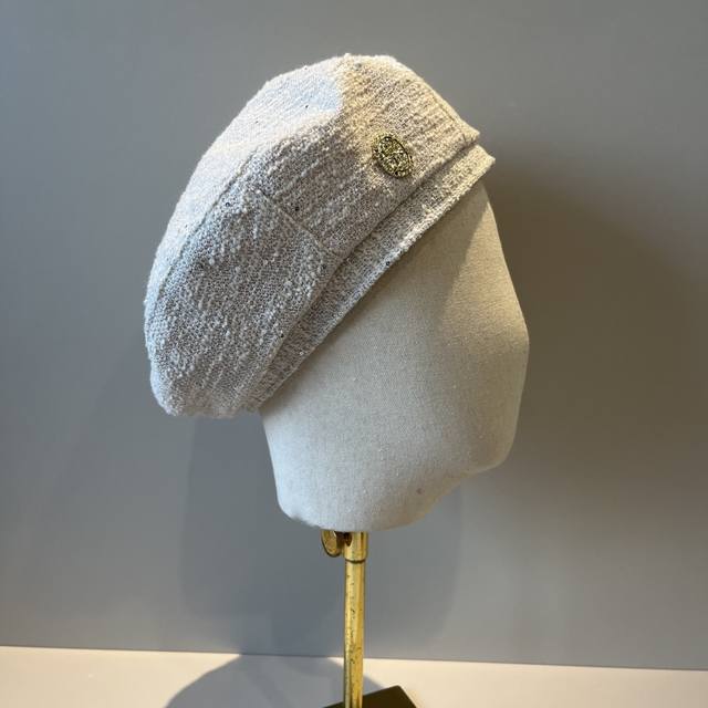 Chanel new duck beret, head circumference 57cm DDD