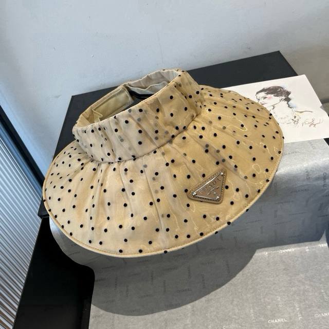 Prada new shell hat, hollow top sun hat DDD