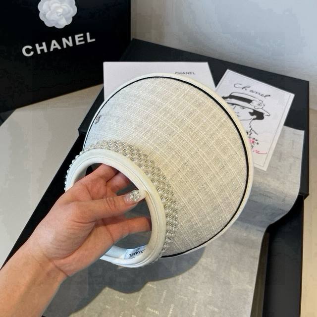 Special P Chanel pearl headband, sun hat DDD