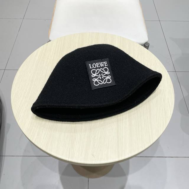 LOEWE Loewe autumn and winter double-sided niche fisherman hat women's foldable