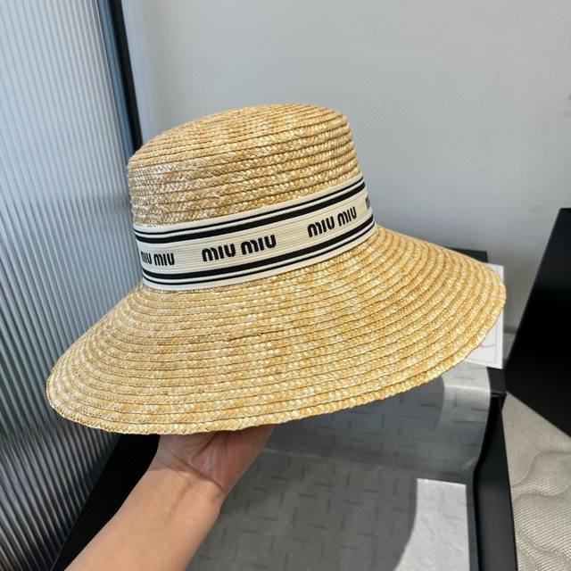 Miumiu new straw hat, head circumference 57cm DDD