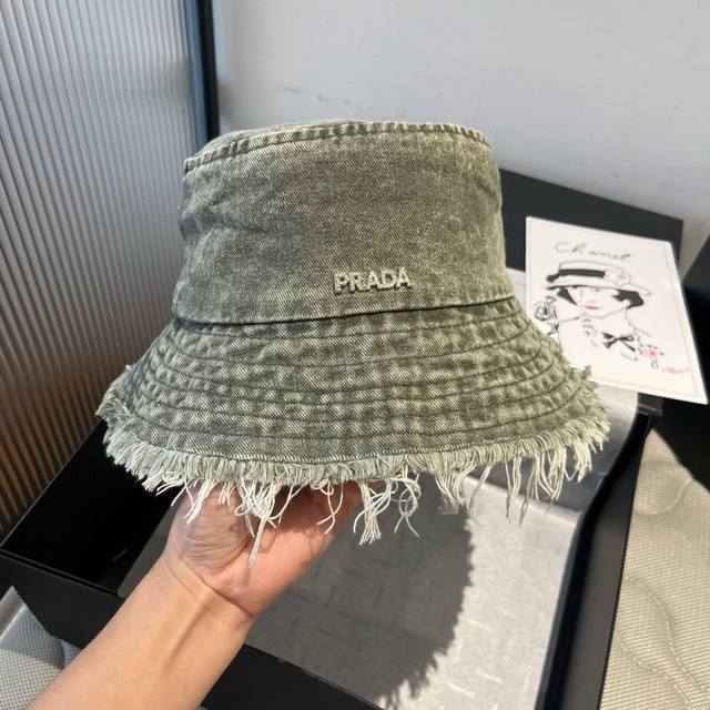 Prada new denim bucket hat, head circumference 57cm DDD