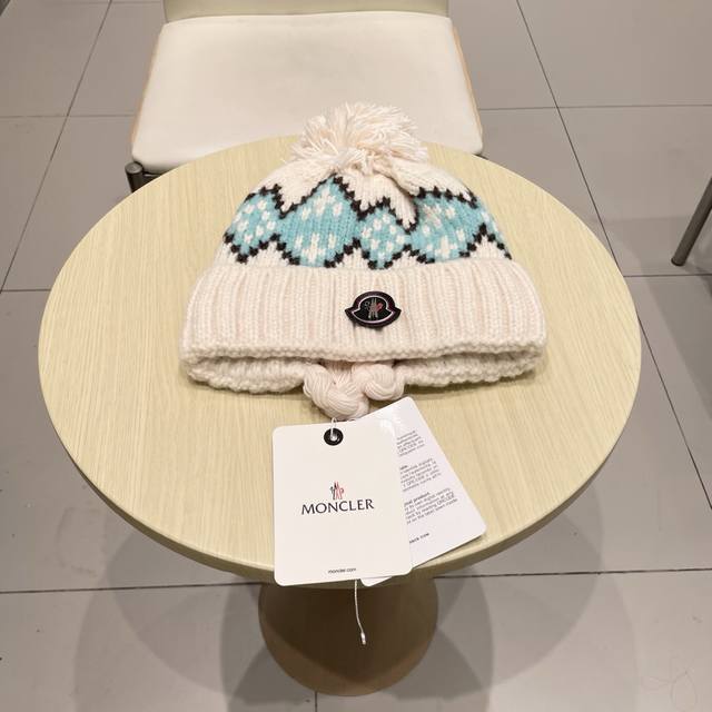 Moncler2025 new ear protection knitted hat women's autumn and winter warm ear co
