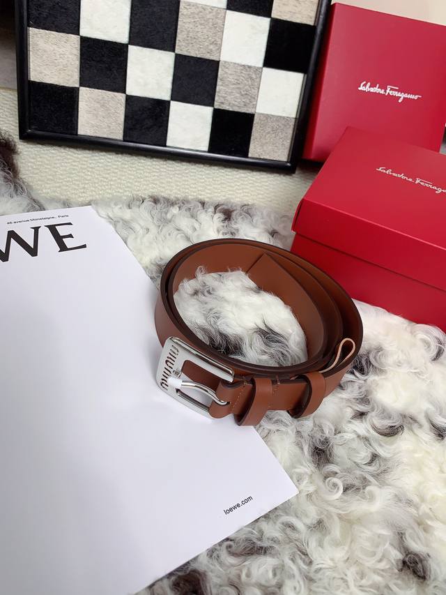 Miumiu high-end women's belt width 3.0cm double-sided first layer calfskin mater