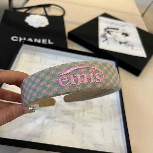 Emis trendy brand new headband DDD