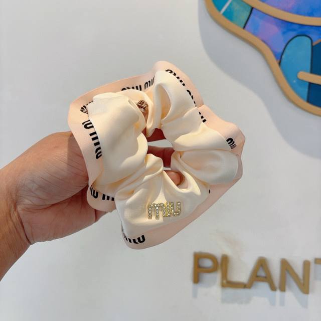 With packaging Miumiu imported large intestine loop rubber band, silk satin cele