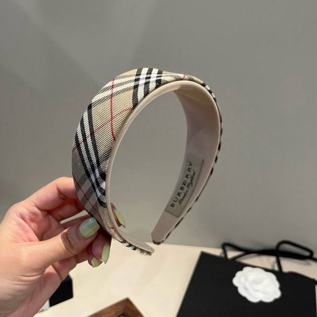Burberry new headband DDD