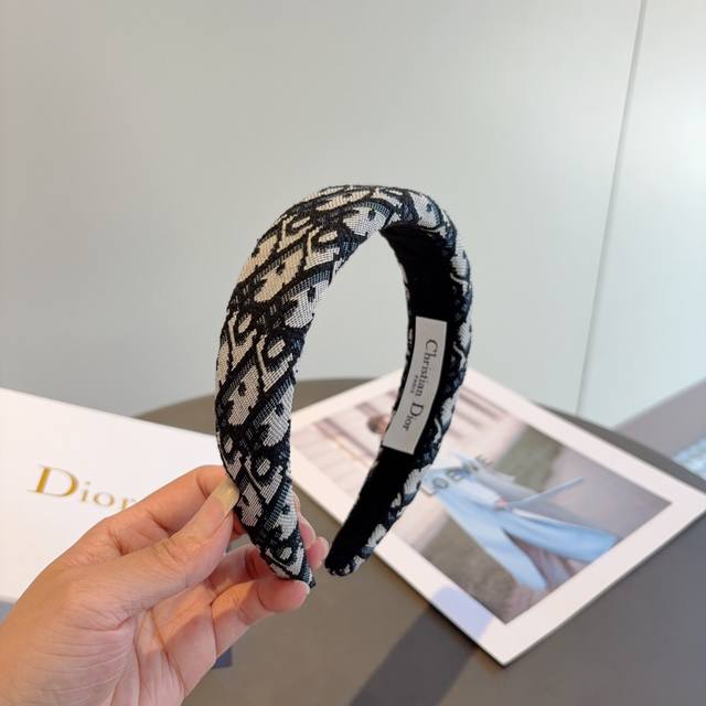 with packaging Dior classic new letter D headband, counter quality let your cha