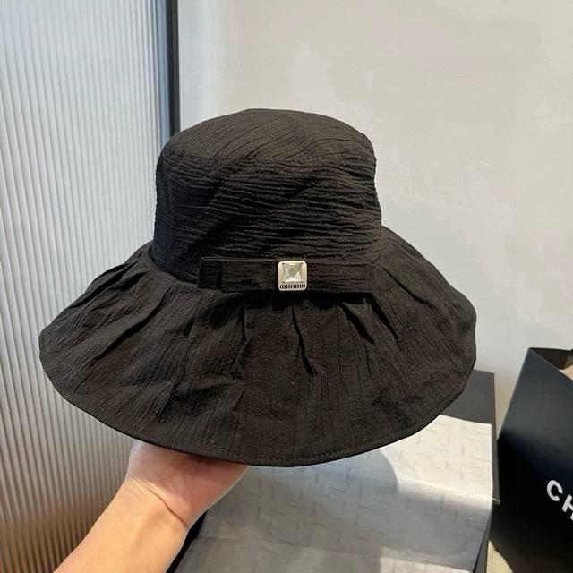 Miu Miu's new sunshade bucket hat, anti-UV cloth hat, foldable head circumferenc