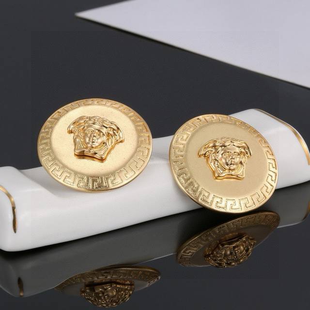 Versace Medusa earrings are an accessory that cannot be ignored. They completely