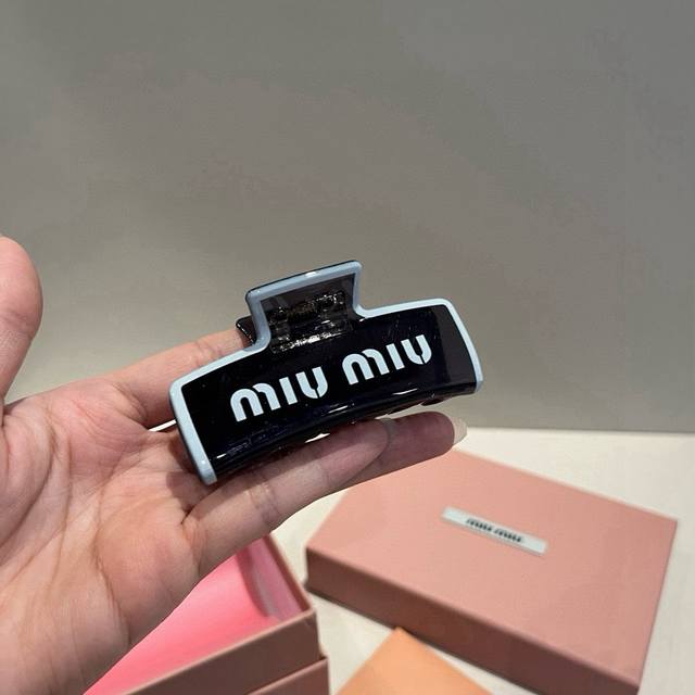Miumiu Miu Miu new hairpin DDD