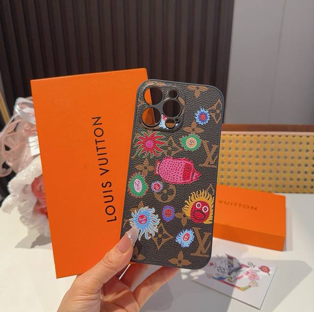 Lv Kusami Yayoi series fine hole full cover mobile phone case Lv full surround e