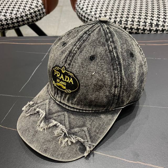Prada spring and summer big brand denim baseball cap, new models shipped, big b