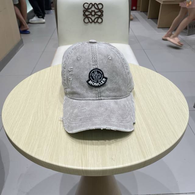 Moncler pure cotton corduroy baseball cap, European and American craftsmanship,