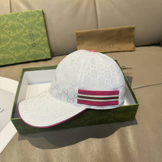 comes with a box and a cloth bag. This new Gucci baseball cap is custom-made at