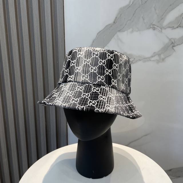 Gucci 2025 new jacquard bucket hat, very trendy! Casual sports style, classic pr