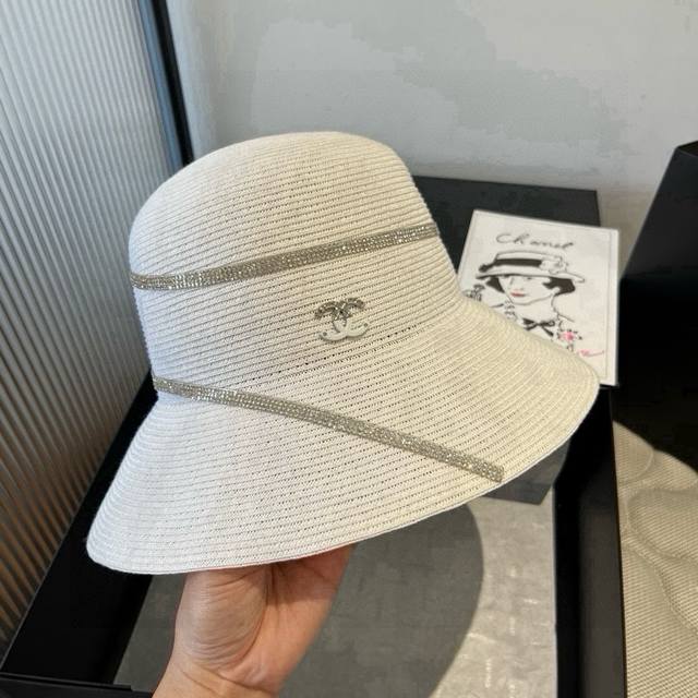 Chanel new straw hat, head circumference 57cm DDD