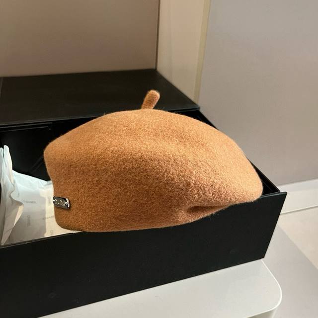 Miumiu Miu Miu wool beret, 100% wool fabric, DDD