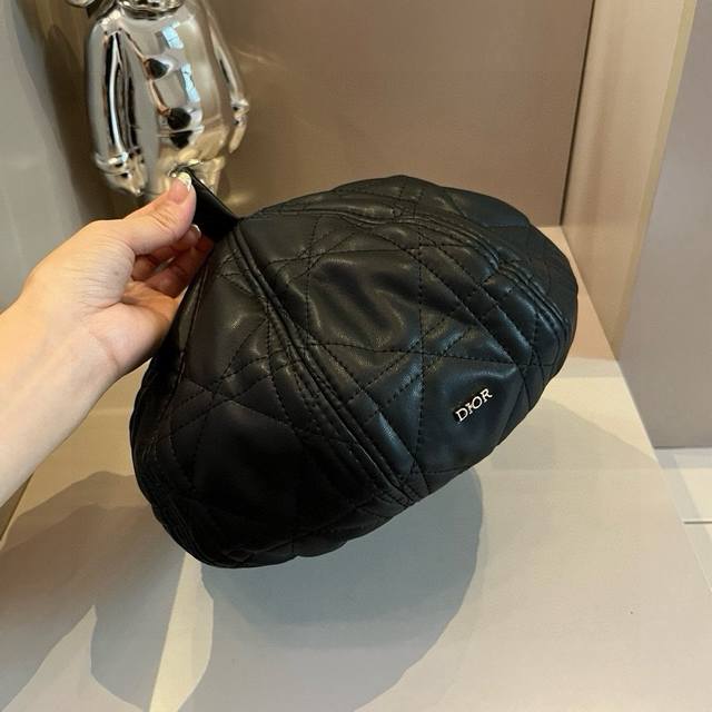 Dior Dior Autumn and Winter Beret, Diamond Pumpkin Hat, Washed Leather Fabric, H