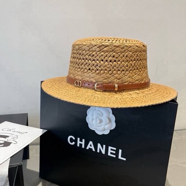 Dior's new raffia flat cap, high-end customization, the best fashion match, head