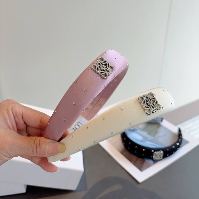 With packagingLoewe's hot new sponge headband, specially made from fabric, the l