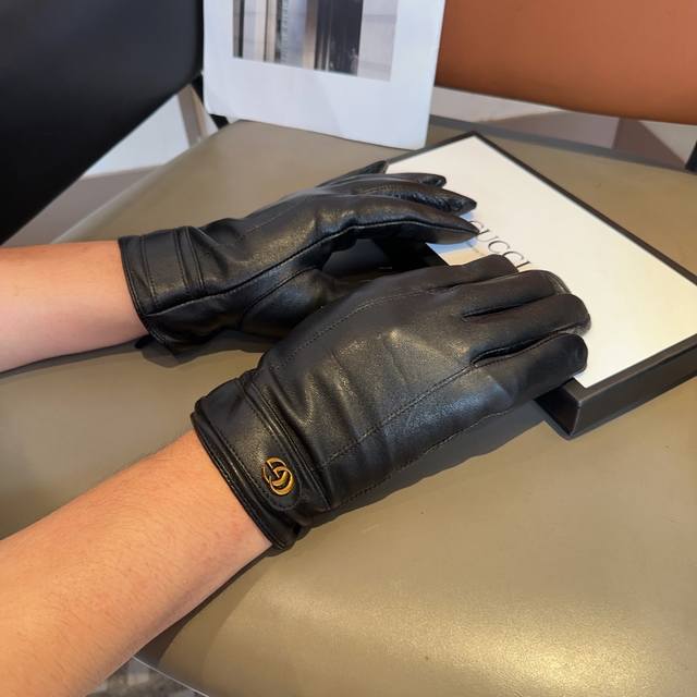 Gucci men's new sheepskin gloves, fashionable gloves, warm in autumn and winter