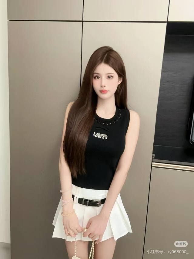 Miu vest, wear it alone with a jacket, super hot One size DDD