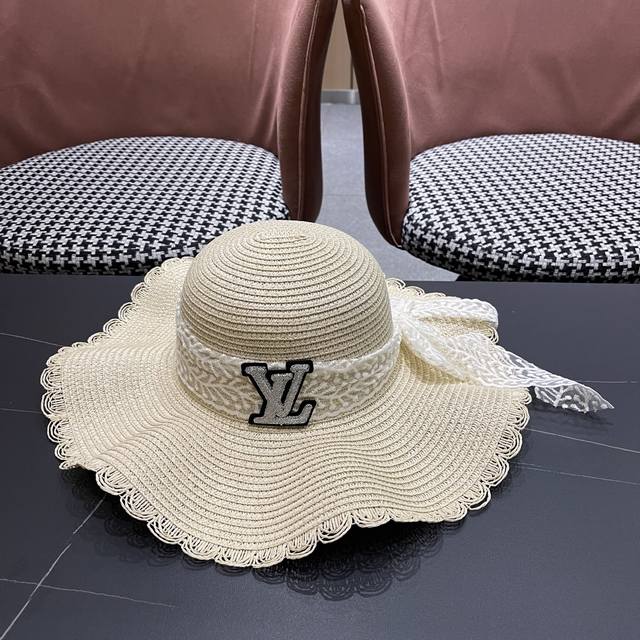 Lv Louis Vuitton 2025 new style straw hat, a must-have for going out and super e