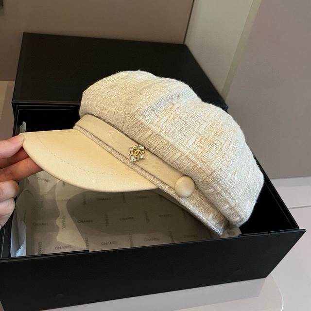 Chanel painter hat, peaked military cap, head circumference 57cm DDD