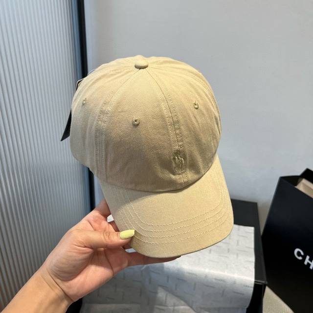Polo trendy brand new peaked cap, head circumference 57cm DDD