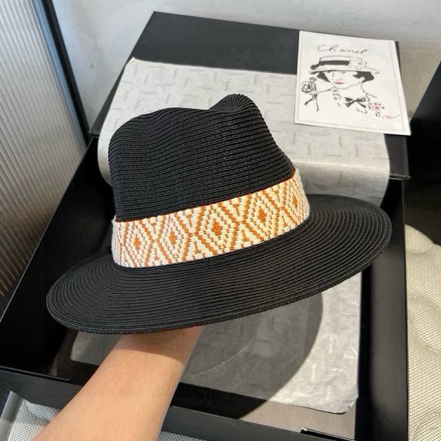 Lv Louis Vuitton new hat, concave and convex design, head circumference 57cm DDD