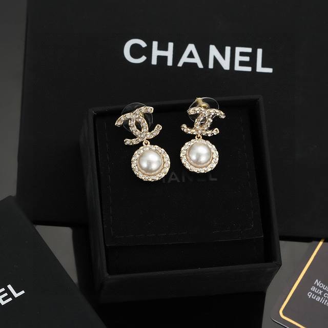 Xiaoxiang's new Chanel pearl earrings are exactly the same as the original orig