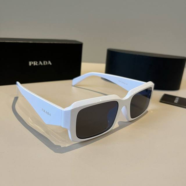 Prada high-end sunglasses for men and women, sun protection and face shaping gla
