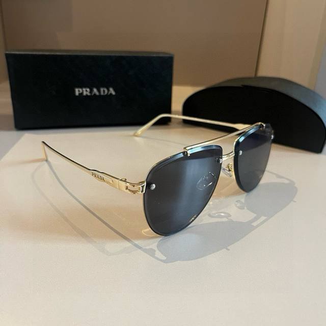 Prada. Made by world-class masters. High-end, fashionable, versatile men's polar