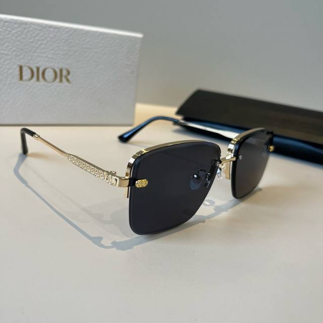 Dior sunglasses, sunglasses that you want to weld on your face Hard goods are no