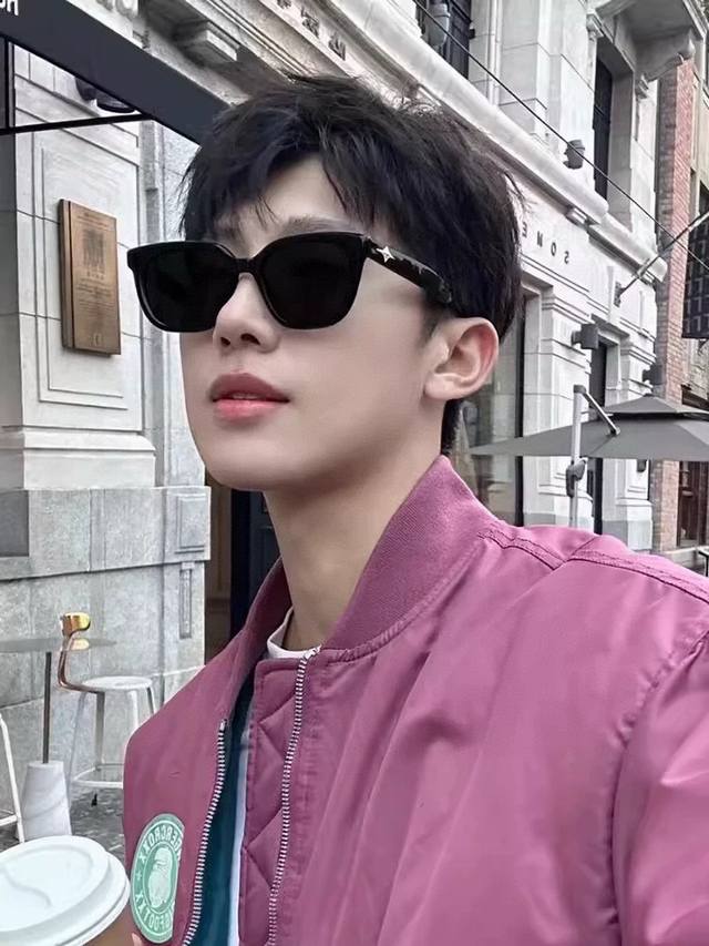 Gucci 2025 Spring New Trendy Hot Style Fashion Square Frame Polarized Sunglasses