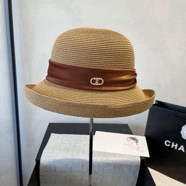 Celine new curled brim hat, Taiwan PP straw hat, head circumference 57Cm celebri