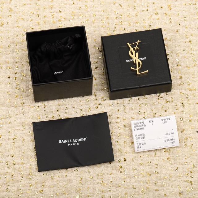 High-quality details as shown in the picture. This YS single earring has a clas