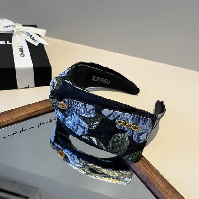 Gucci headband DDD