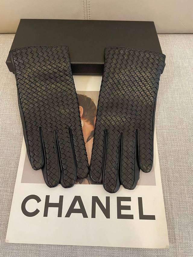 Special new exclusive first release Bv women's new high-end sheepskin gloves can