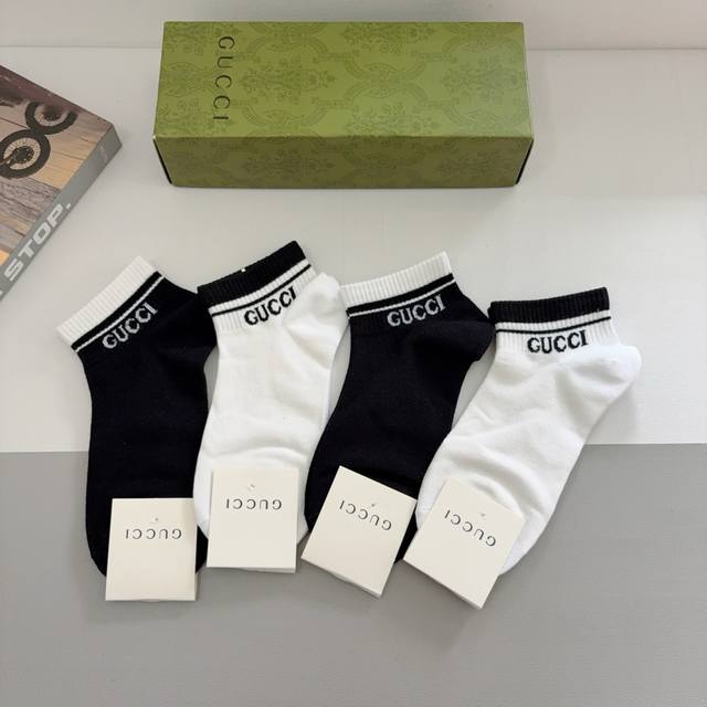 comes with 4 pairs of packaging per box Gucci's new short tube socks, pure cott