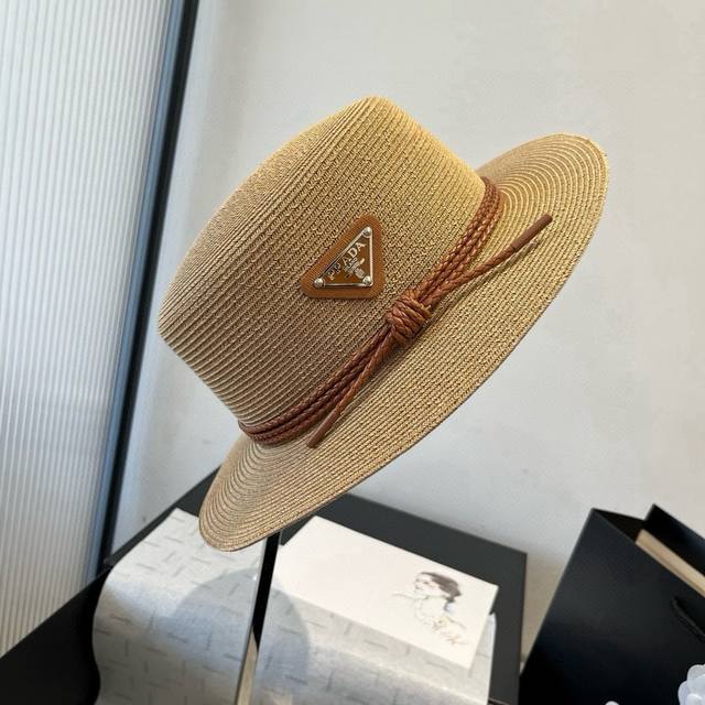 Prada new flat top hat, head circumference 57cm DDD