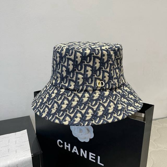 Dior new bucket hat DDD