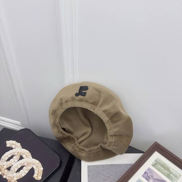 Customized beret is here Fashion brand classic style Delicate corduroy fabric m