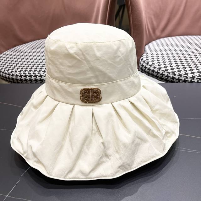 Balenciaga Paris family 2025 summer new bucket hat, simple casual versatile styl