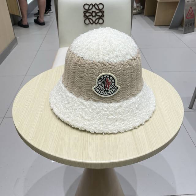 Moncler Plush Hat Women's Autumn and Winter 2025 New Style Bucket Hat All-match