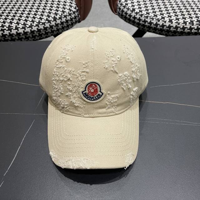Moncler 2025 new simple brand baseball cap, unisex ~ simple and versatile DDD