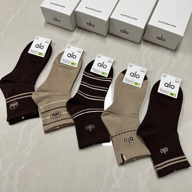 Special Alo Alo new women's mid-calf socks, one box of five pairs with jacquard