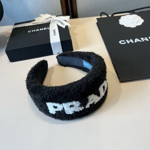 Prada headband DDD
