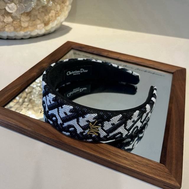 Dior new headband DDD